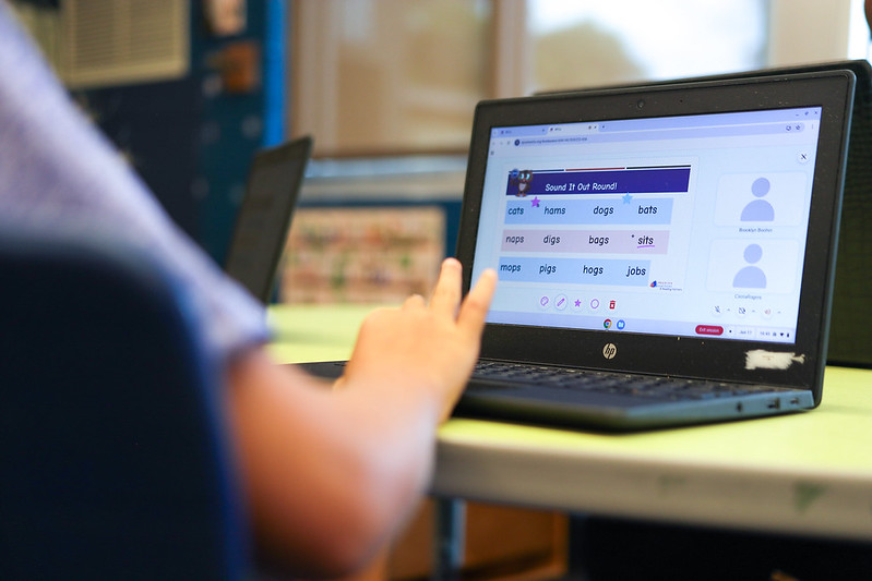 a student using the reading partners connects online tutoring platform